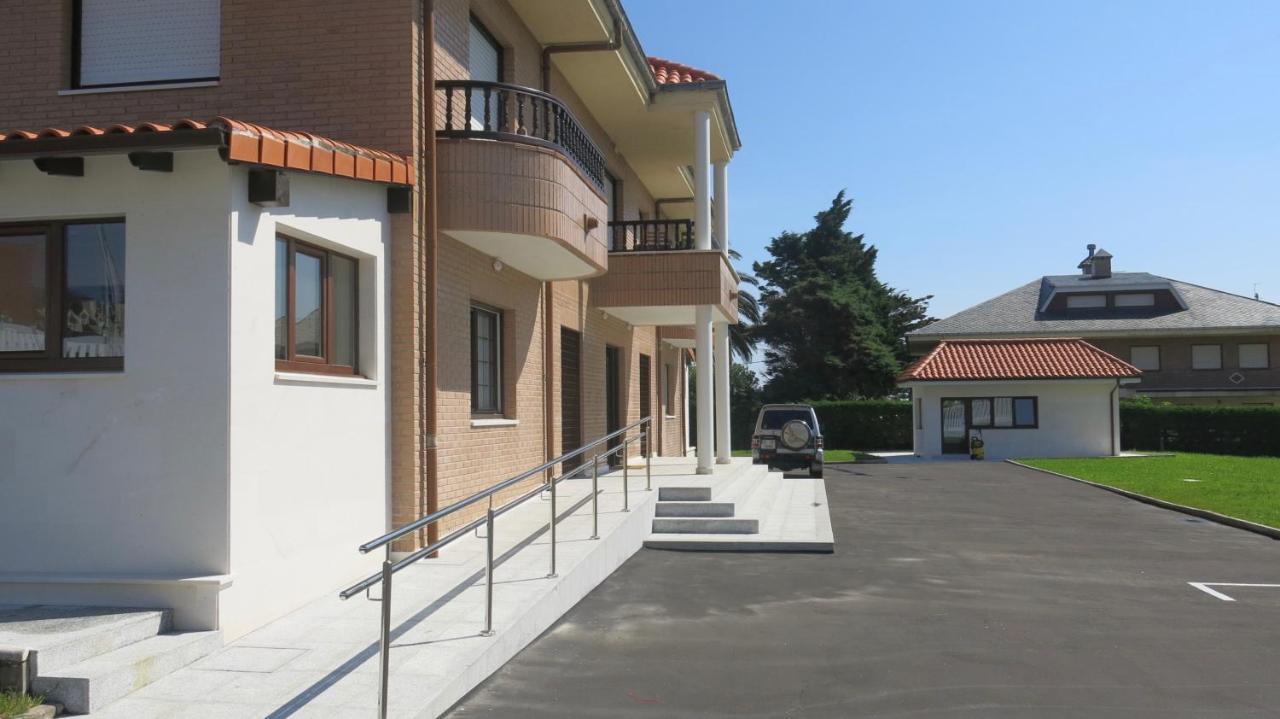 Apartamentos La Canal Сото-де-ла-Марина Экстерьер фото