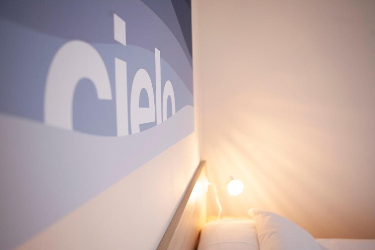 Apartamentos La Canal Сото-де-ла-Марина Экстерьер фото